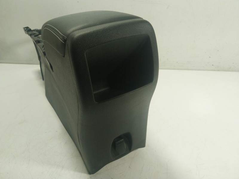 Recambio de apoyabrazos central para renault kadjar (ha_, hl_) 1.3 tce 140 referencia OEM IAM  969108008R 