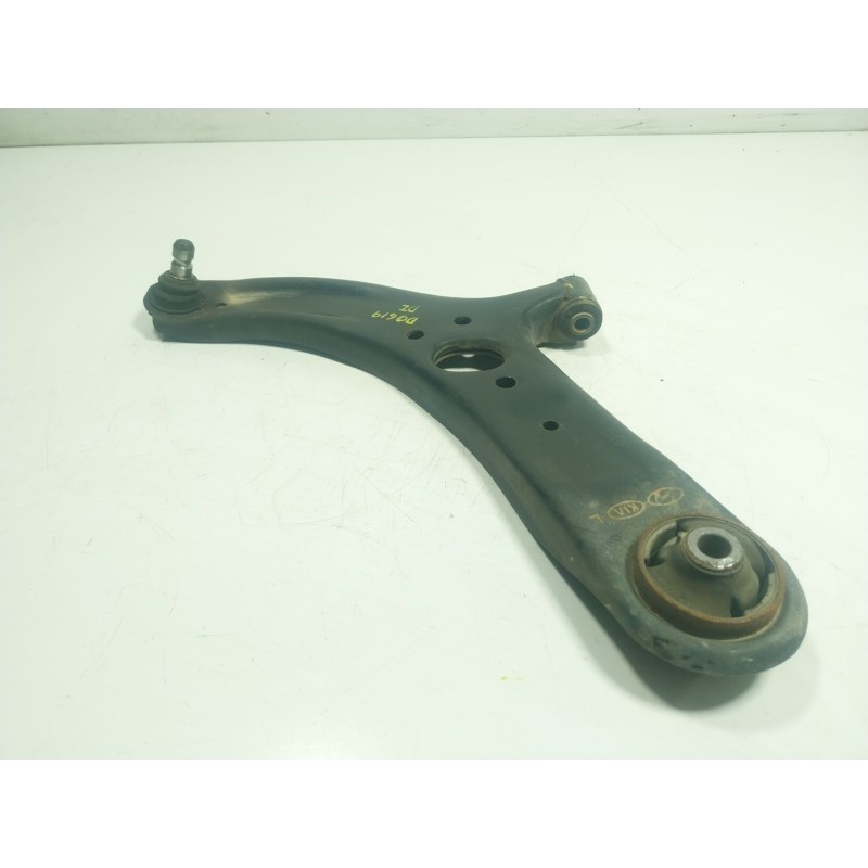 Recambio de brazo suspension inferior delantero izquierdo para kia rio iii (ub) 1.2 cvvt referencia OEM IAM   