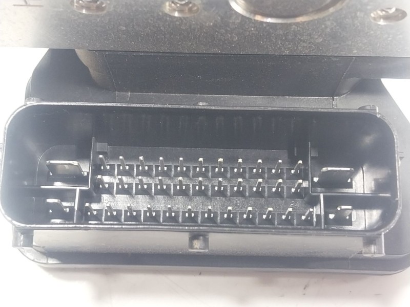 Recambio de abs para kia rio iii (ub) 1.2 cvvt referencia OEM IAM  589201W570 