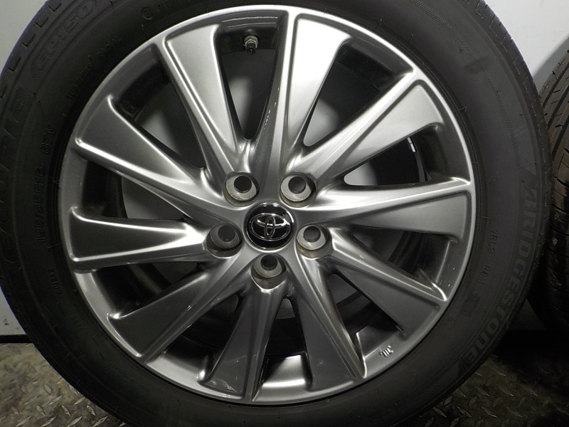 Recambio de juego llantas para toyota yaris 1.5 vvti hev referencia OEM IAM   
