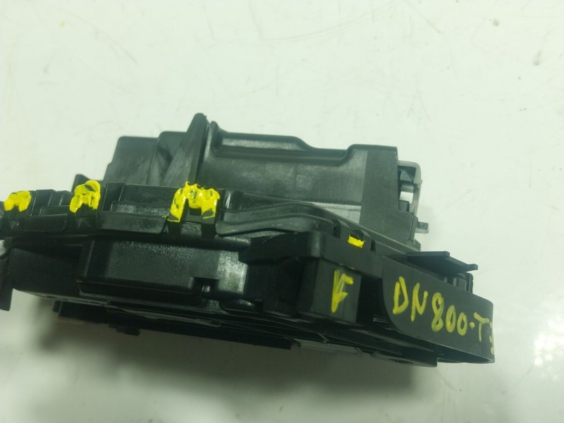 Recambio de cerradura puerta trasera izquierda para volkswagen touran (5t1) 2.0 tdi referencia OEM IAM  5TA839015Q 