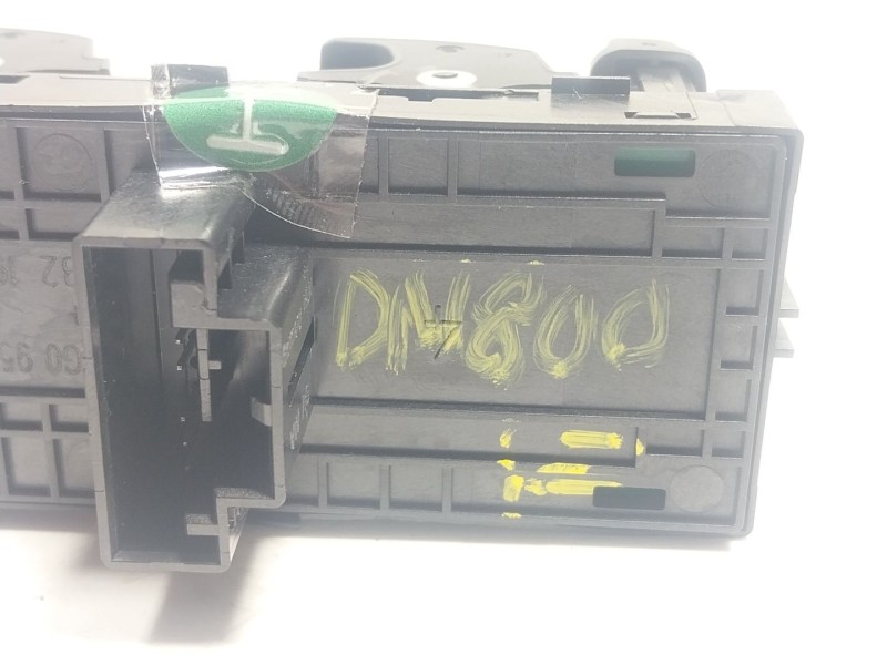 Recambio de mando elevalunas delantero izquierdo para volkswagen touran (5t1) 2.0 tdi referencia OEM IAM  5G0959857D 