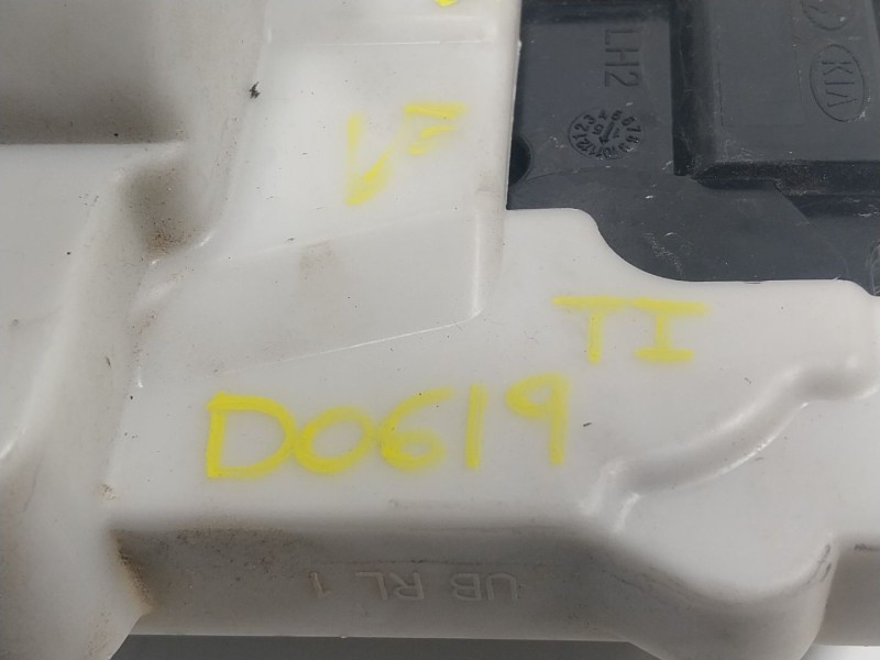 Recambio de cerradura puerta trasera izquierda para kia rio iii (ub) 1.2 cvvt referencia OEM IAM   