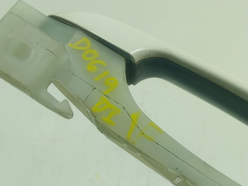 Recambio de maneta exterior delantera izquierda para kia rio iii (ub) 1.2 cvvt referencia OEM IAM   