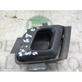 MANETA INTERIOR DELANTERA IZQUIERDA 