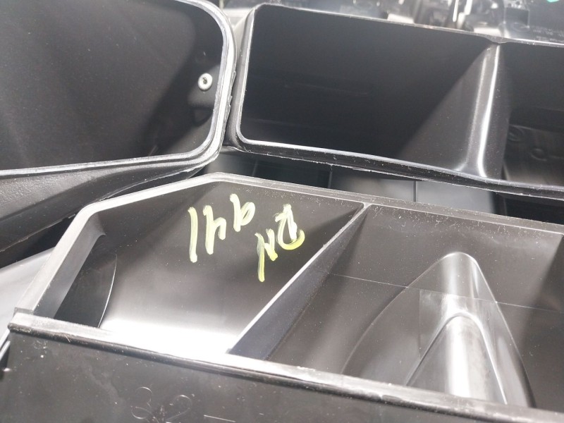 Recambio de salpicadero para nissan qashqai ii suv (j11, j11_) 1.5 dci referencia OEM IAM 682004EH1D  