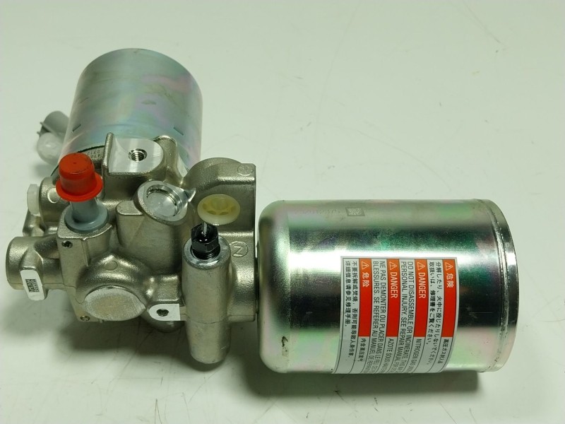 Recambio de bomba freno para lexus nx ii (_a2_, _h2_) 350h (aazh20) referencia OEM IAM  23Z012375 