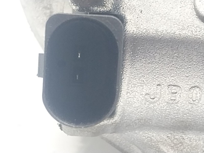 Recambio de compresor aire acondicionado para volkswagen touran (5t1) 2.0 tdi referencia OEM IAM  3Q0816803D 