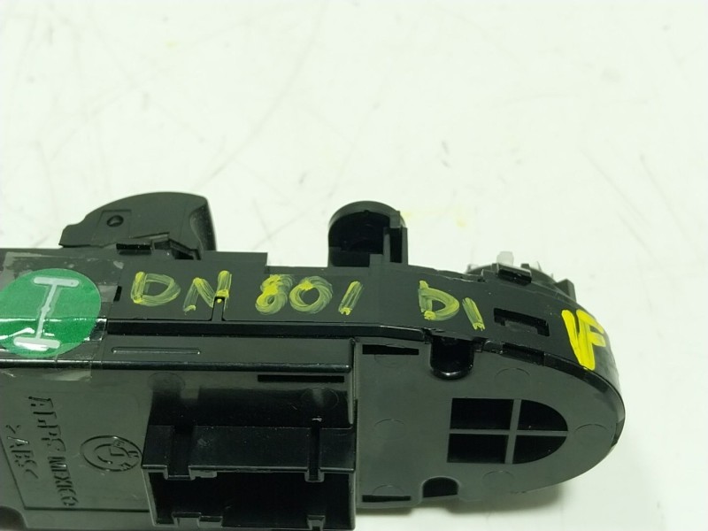 Recambio de mando elevalunas delantero izquierdo para bmw x6 (e71, e72) m 50 d referencia OEM IAM  921804404 