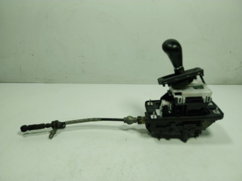 Recambio de palanca cambio para audi a4 b8 (8k2) 1.8 tfsi referencia OEM IAM  8K2713041H 