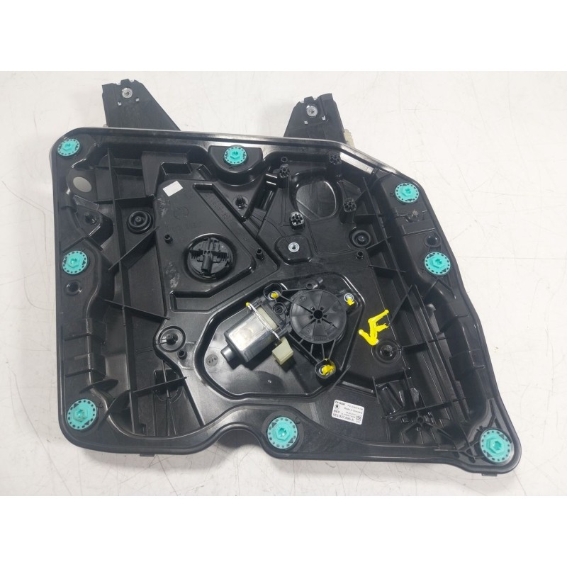 Recambio de elevalunas delantero izquierdo para skoda octavia iv combi (nx5, pv5) 2.0 tdi referencia OEM IAM  5E3837655A 