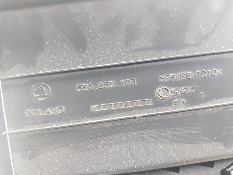 Recambio de guantera para skoda octavia iv combi (nx5, pv5) 2.0 tdi referencia OEM IAM  5E4857103 