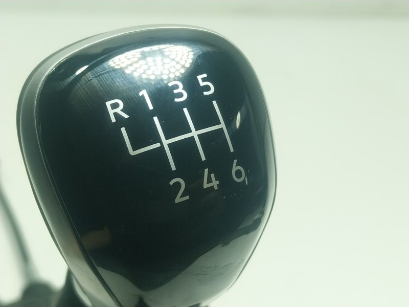 Recambio de palanca cambio para volkswagen touran (5t1) 2.0 tdi referencia OEM IAM  5WA711049BA 