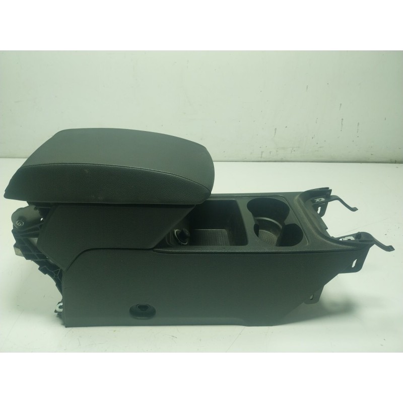 Recambio de apoyabrazos central para seat leon (5f1) 1.6 tdi referencia OEM IAM 5F0864207CZQ2 5F0864981A 