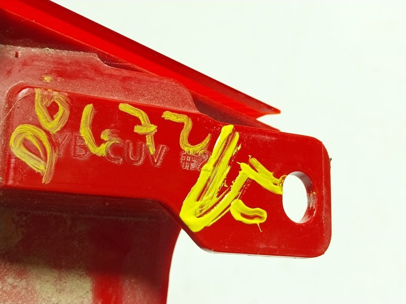 Recambio de piloto trasero central para kia stonic (yb) 1.2 cvvt referencia OEM IAM   