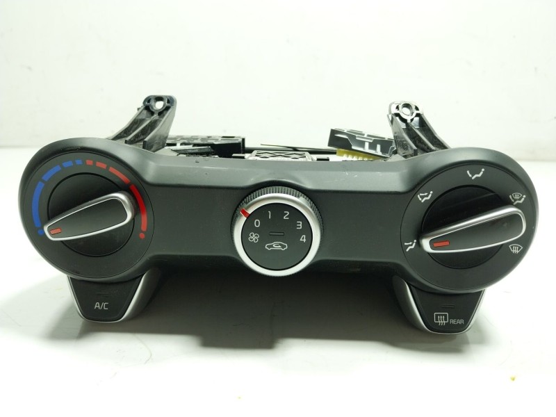 Recambio de mando calefaccion / aire acondicionado para kia stonic (yb) 1.2 cvvt referencia OEM IAM  97250H8120LEF 