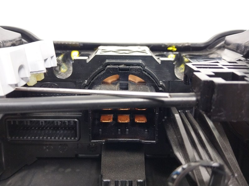 Recambio de mando calefaccion / aire acondicionado para kia stonic (yb) 1.2 cvvt referencia OEM IAM  97250H8120LEF 