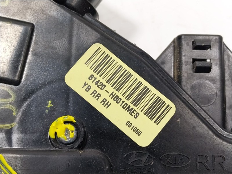 Recambio de cerradura puerta trasera derecha para kia stonic (yb) 1.2 cvvt referencia OEM IAM  81420H8010 