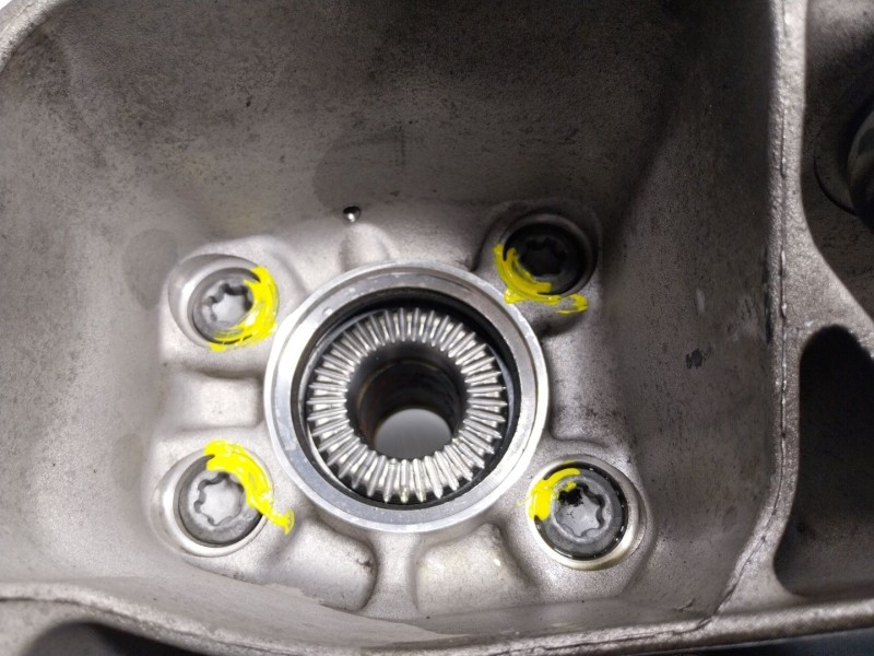 Recambio de mangueta trasera derecha para bmw x5 (g05, f95) xdrive 40 i referencia OEM IAM  687665403 