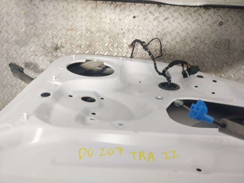 Recambio de puerta trasera izquierda para audi a3 sportback (8va, 8vf) 2.0 tdi referencia OEM IAM   