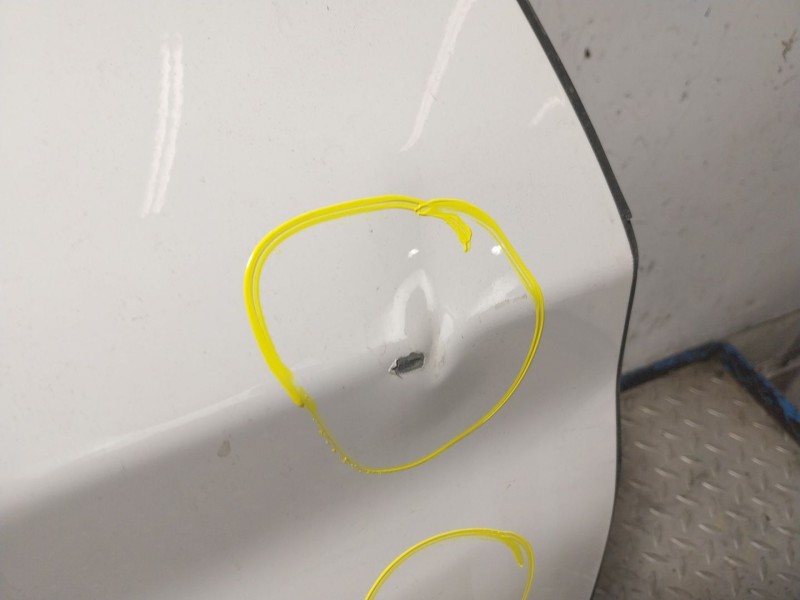 Recambio de puerta delantera derecha para bmw x1 (f48) sdrive 18 d referencia OEM IAM   