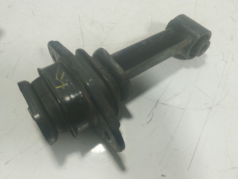 Recambio de soporte motor trasero para kia stonic (yb) 1.2 cvvt referencia OEM IAM   