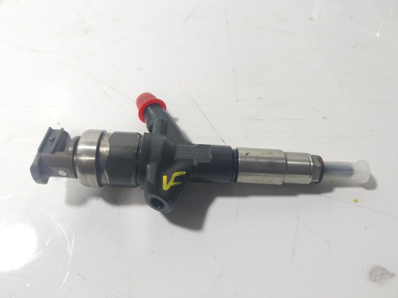 Recambio de inyector para subaru legacy v station wagon (br) 2.0 d awd referencia OEM IAM  16613AA030 