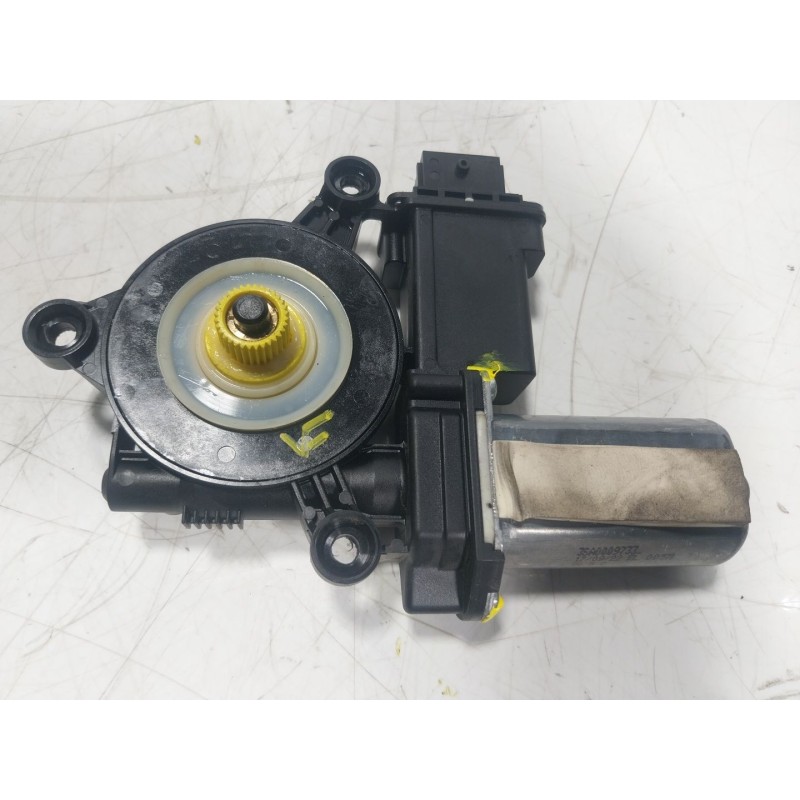 Recambio de motor elevalunas trasero derecho para alfa romeo tonale (965_) 1.5 mild hybrid referencia OEM IAM  38A0009733 