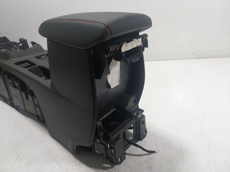 Recambio de apoyabrazos central para ford kuga iii (dfk) 1.5 ecoboost referencia OEM IAM 2641777  