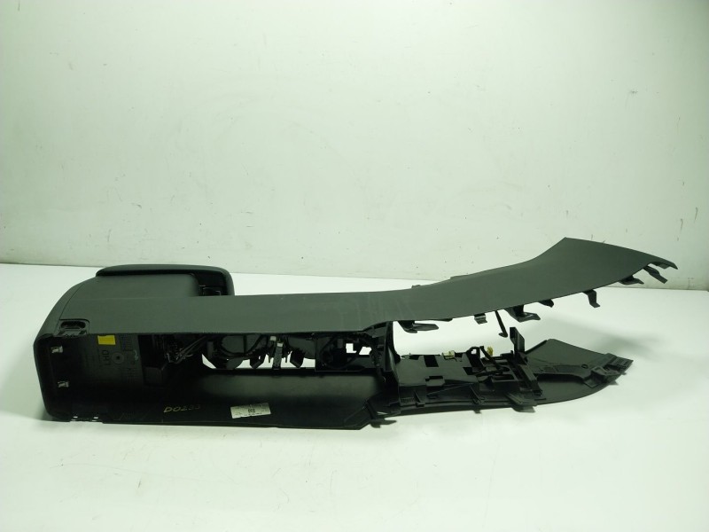 Recambio de apoyabrazos central para ford fiesta vii (hj, hf) 1.0 ecoboost referencia OEM IAM   