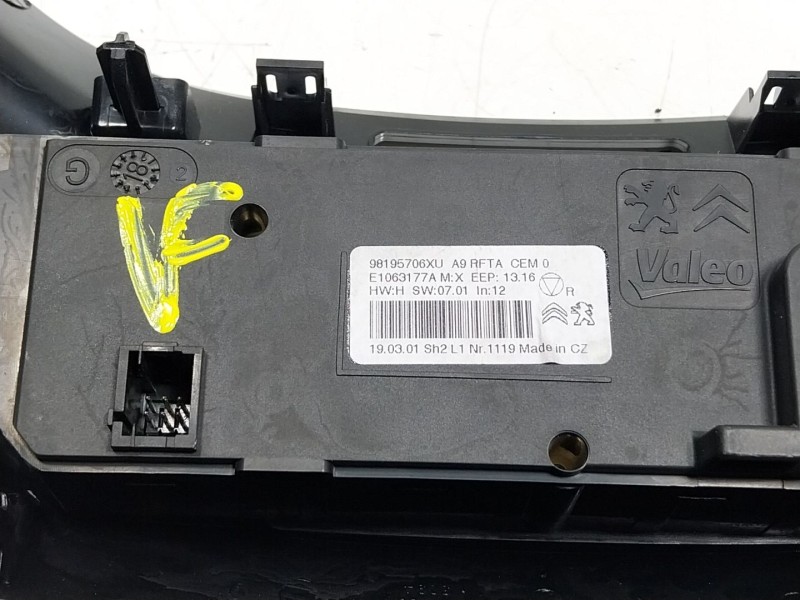 Recambio de mando climatizador para peugeot 2008 i (cu_) 1.2 vti referencia OEM IAM  98195706 