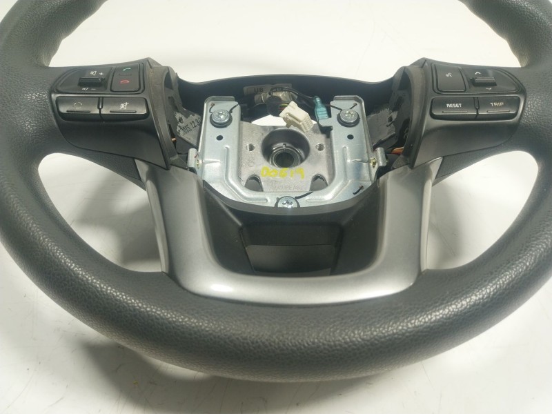 Recambio de volante para kia rio iii (ub) 1.2 cvvt referencia OEM IAM  561001K572 
