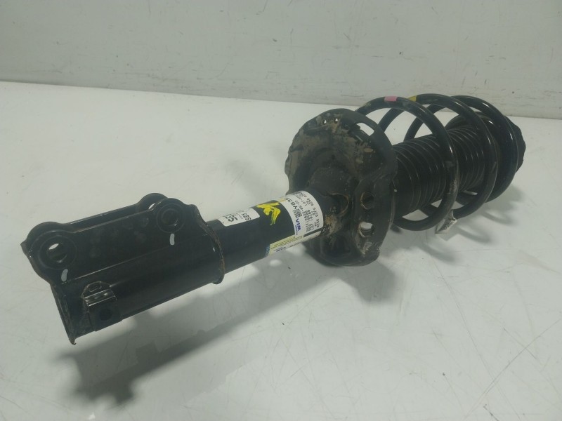 Recambio de amortiguador delantero derecho para kia stonic (yb) 1.2 cvvt referencia OEM IAM   