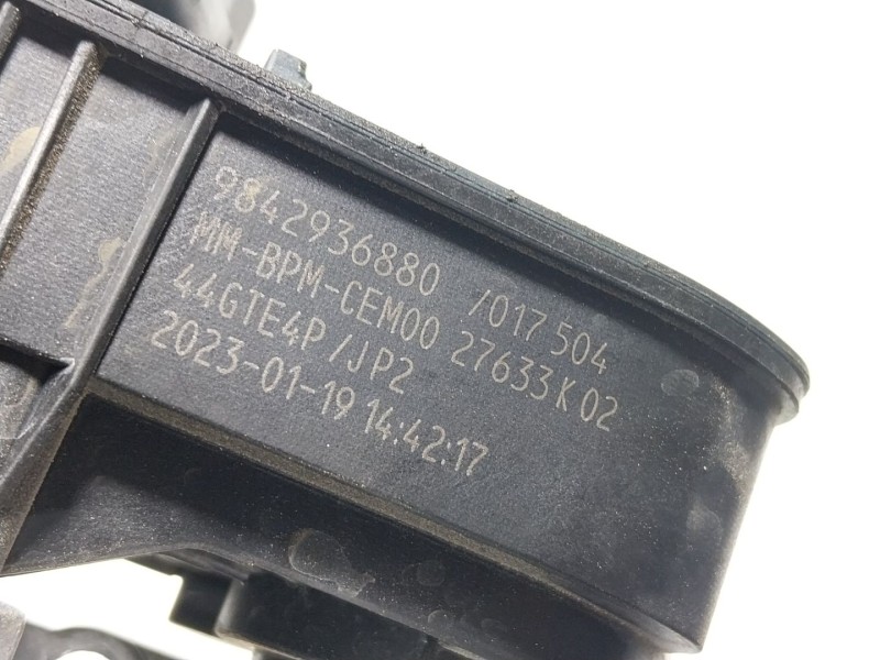 Recambio de caja mariposa para opel corsa f (p2jo) 1.2 (68) referencia OEM IAM  9842936880 