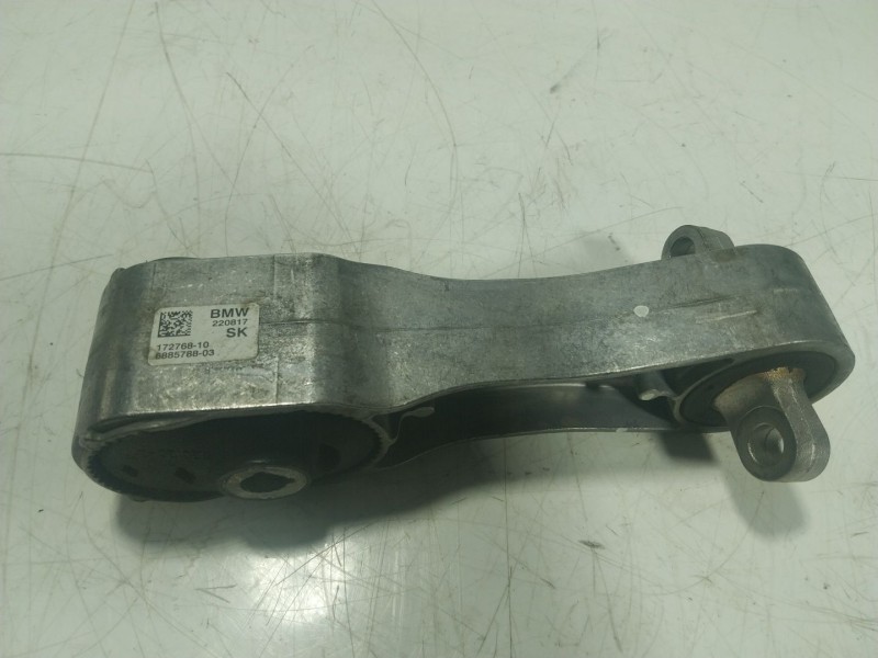 Recambio de soporte motor trasero para bmw x1 (f48) sdrive 18 d referencia OEM IAM  17276810 