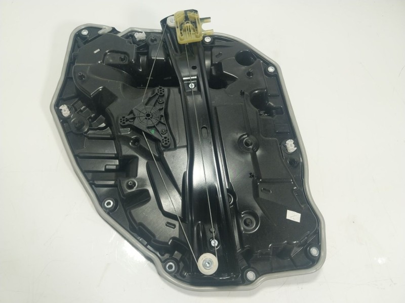 Recambio de elevalunas trasero derecho para bmw x5 (g05, f95) xdrive 40 i referencia OEM IAM  9479296 