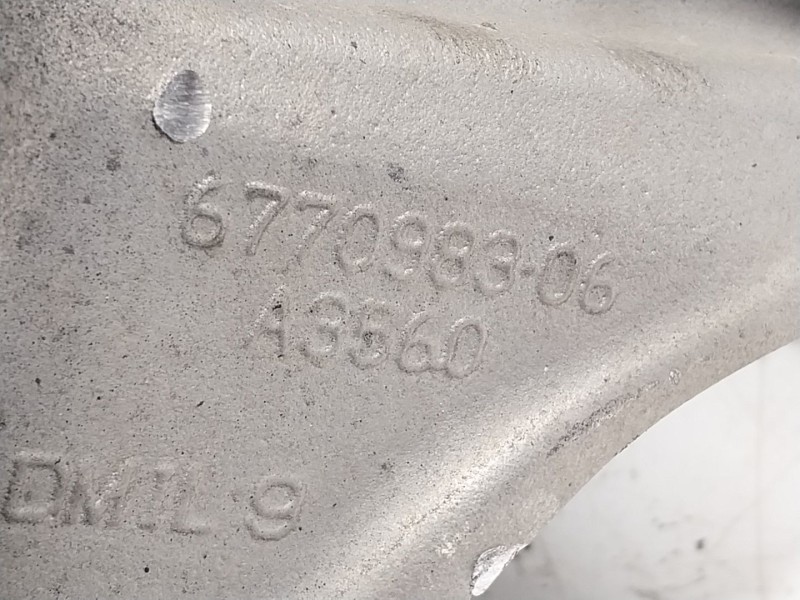 Recambio de mangueta trasera izquierda para bmw x6 (e71, e72) m 50 d referencia OEM IAM  677098306 