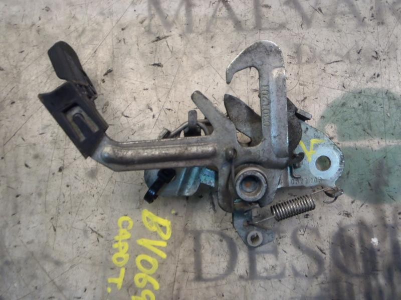 Recambio de cerradura capot para peugeot 207 xs pack referencia OEM IAM   