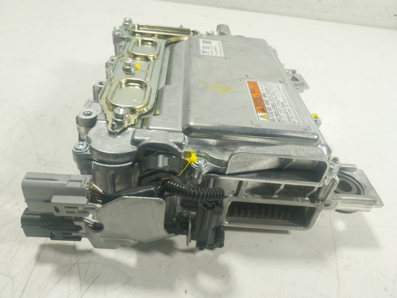 Recambio de convertidor de voltaje para toyota yaris cross (mxp_) 1.5 hybrid (mxpj10) referencia OEM IAM  G92B052012 