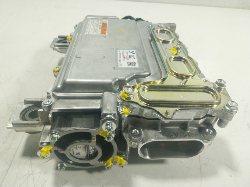 Recambio de convertidor de voltaje para toyota yaris cross (mxp_) 1.5 hybrid (mxpj10) referencia OEM IAM  G92B052012 