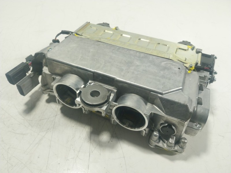 Recambio de convertidor de voltaje para toyota yaris cross (mxp_) 1.5 hybrid (mxpj10) referencia OEM IAM  G92B052012 