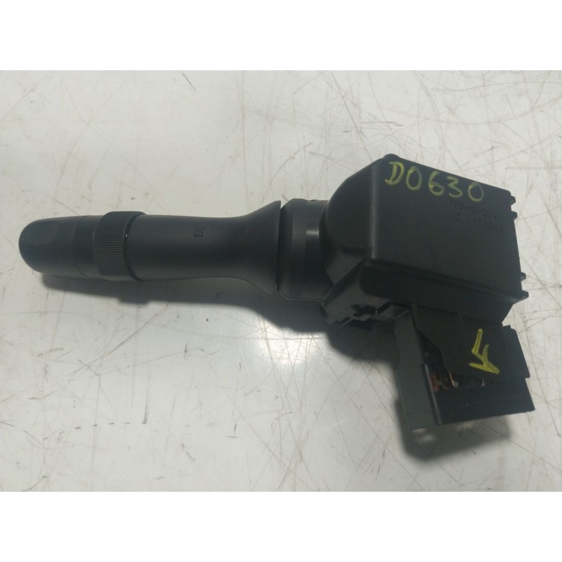 Recambio de mando limpia para toyota prius plus (_w4_) 1.8 hybrid (zvw40w, zvw41w) referencia OEM IAM  5229017G848 