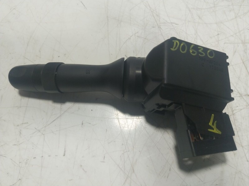 Recambio de mando limpia para toyota prius plus (_w4_) 1.8 hybrid (zvw40w, zvw41w) referencia OEM IAM  5229017G848 