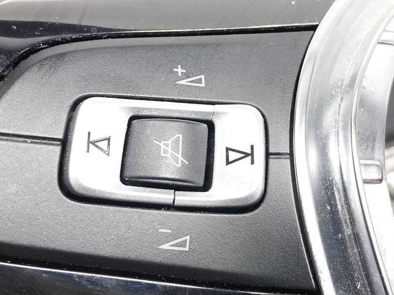 Recambio de volante para volkswagen polo vi (aw1, bz1, ae1) 1.6 tdi referencia OEM IAM  2Q0419091 