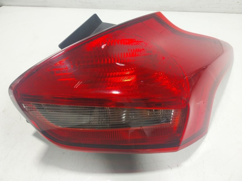 Recambio de piloto trasero derecho para ford focus iii 1.0 ecoboost referencia OEM IAM   