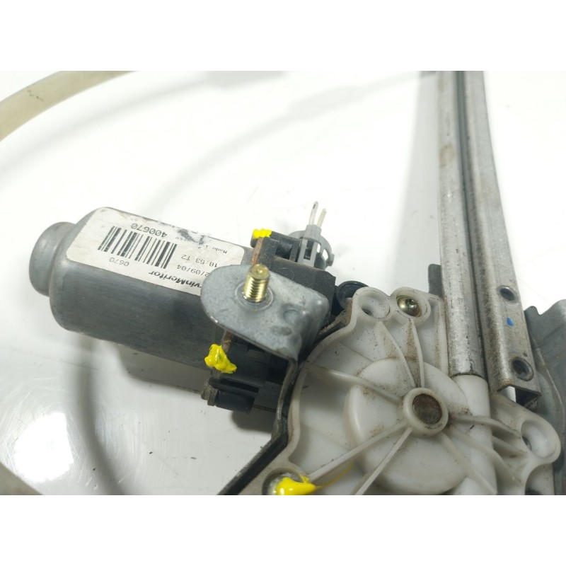 Recambio de elevalunas trasero derecho para renault laguna ii (bg0/1_) 1.9 dci (bg08, bg0g) referencia OEM IAM   
