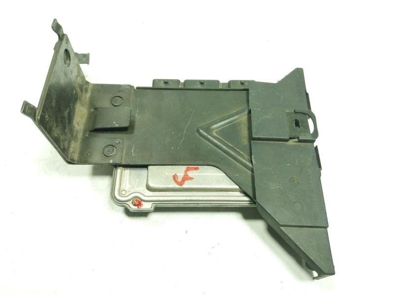 Recambio de centralita motor uce para renault scenic ii confort dynamique referencia OEM IAM   