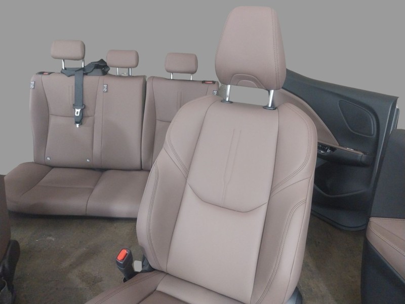 Recambio de juego asientos completo para lexus lbx hybrid 1.5 vvti hybrid (mayh10l) referencia OEM IAM   