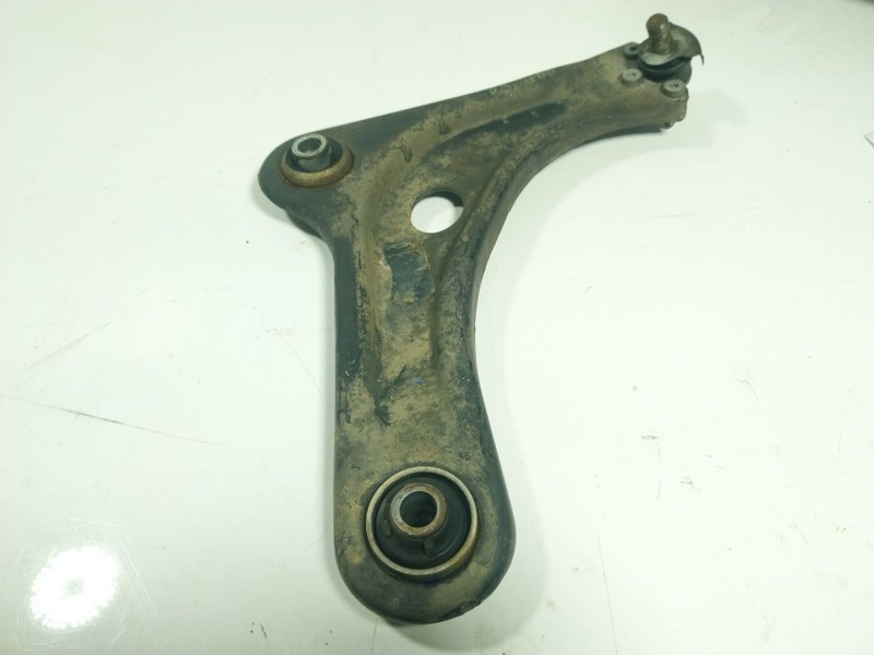 Recambio de brazo suspension inferior delantero derecho para citroën c2 1.4 referencia OEM IAM   