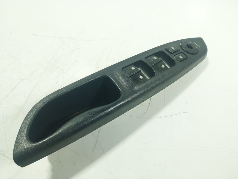 Recambio de mando elevalunas delantero izquierdo para hyundai accent (mc) 1.5 crdi cat referencia OEM IAM   